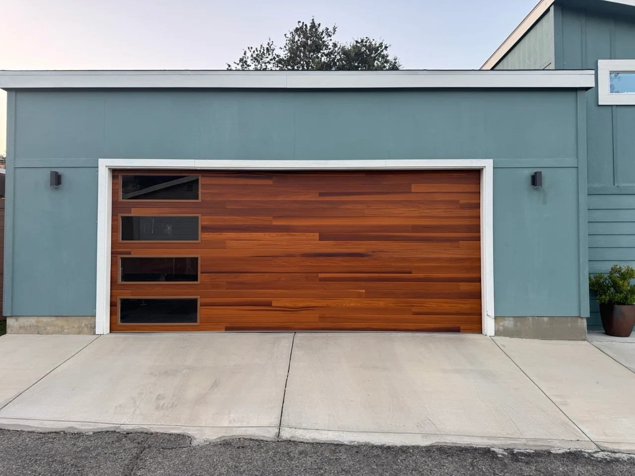 New garage door installed in Porter Ranch